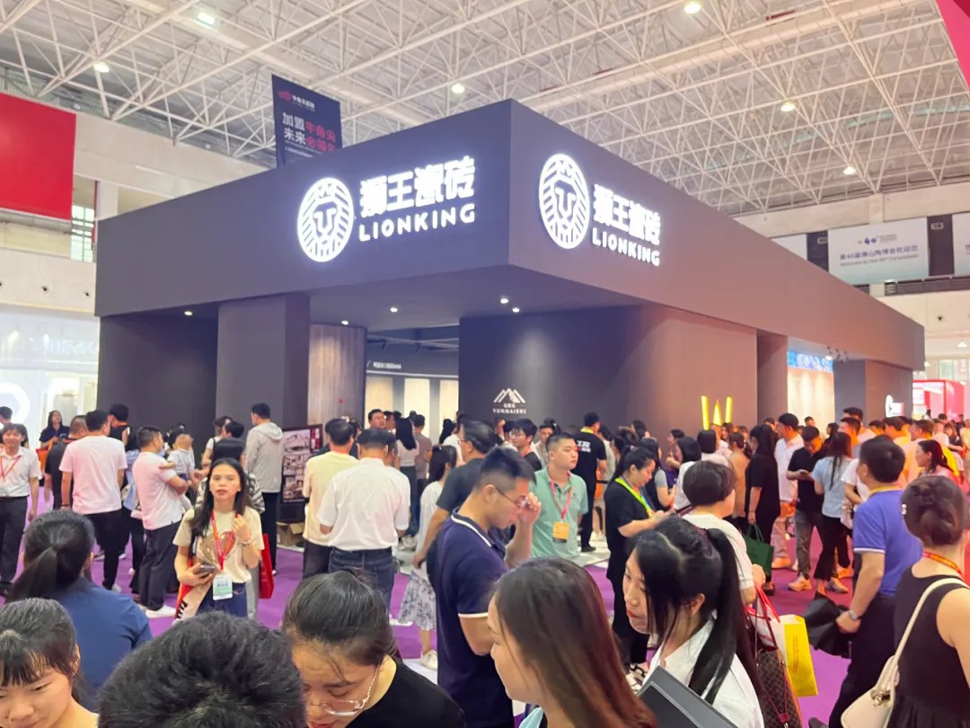 圓滿落幕 | 午夜视频免费看瓷磚震撼亮相佛山陶博會，實力出圈，再創品牌人氣新高峰！